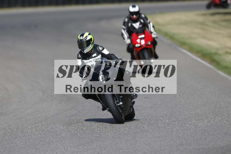 /21 17.06.2026  Ducati Schweiz Track Warmup ADR/Gruppe blau/8